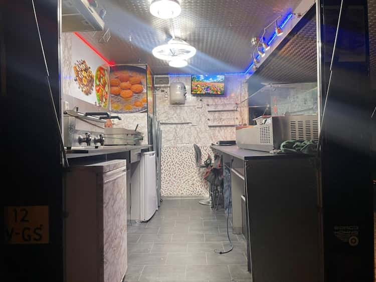 Volledig ingerichte food truck